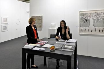 Ruth Hennig und Mirjam Walser  @   KUNST Z�RICH 2011 Stand der Galerie ART FORUM UTE BARTH Z�rich 